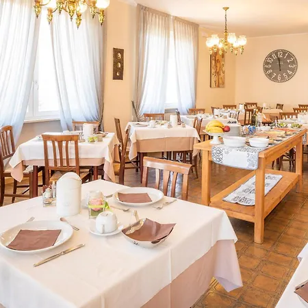 Hotel Taormina 2*