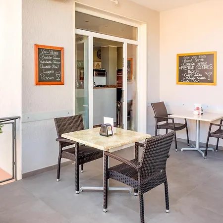 Taormina Hotel 2*