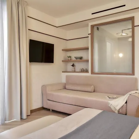 Taormina Hotel 2*