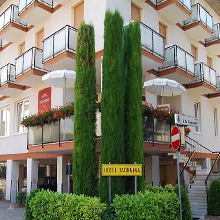 Hotel Taormina 2*